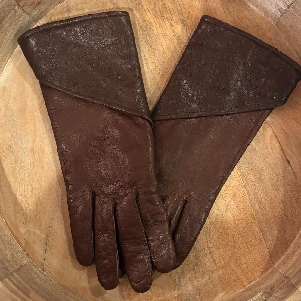 Carolina Amato Leather Brown Gloves, Ostrich detail wrap, Lined